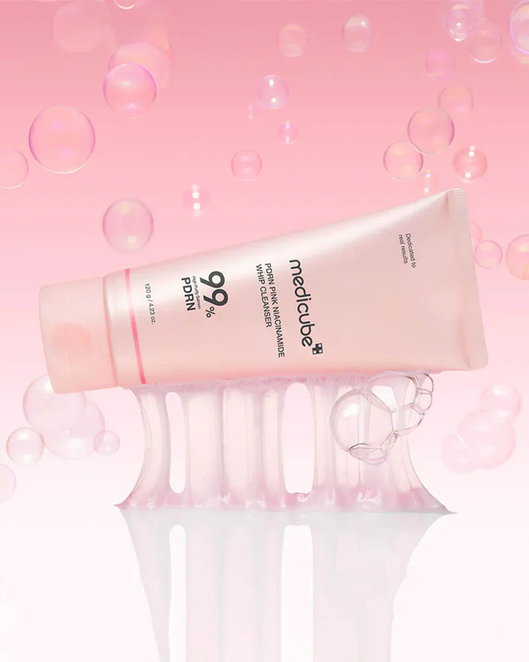 PDRN Pink Niacinamide Whip Cleanser - Medicube